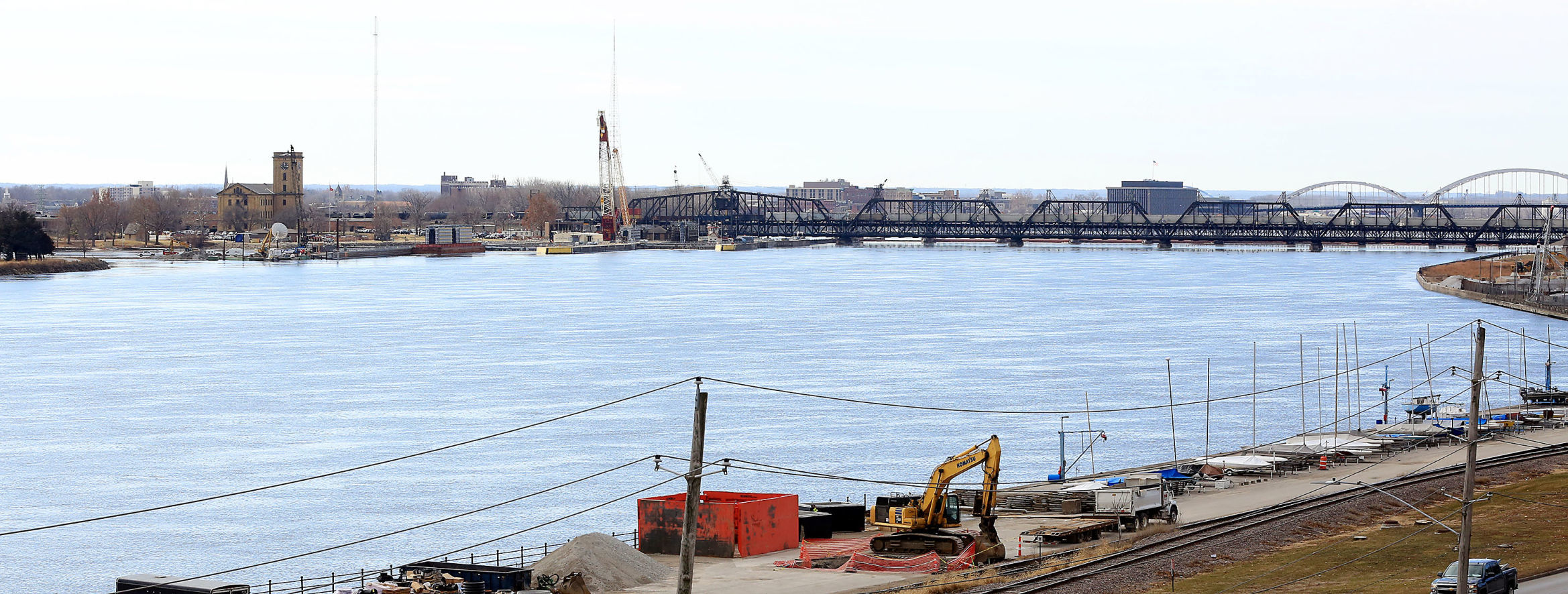 010920-qc-nws-portarea-001